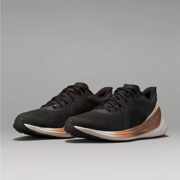 lululemon athletica Shoes - Lululemon Athletica Women's Blissfeel Running Shoe